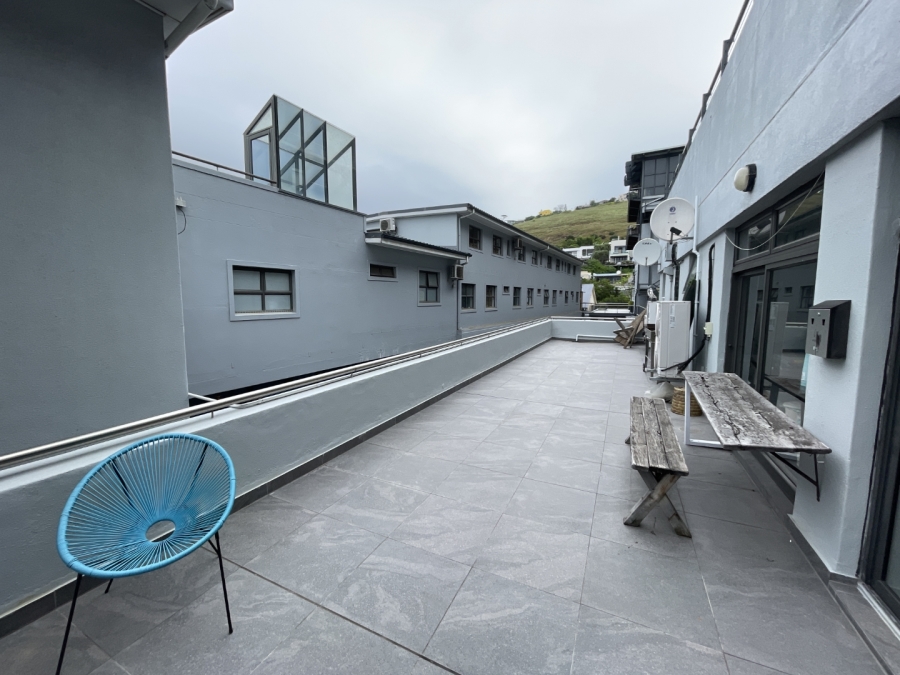 To Let commercial Property for Rent in Green Point Western Cape